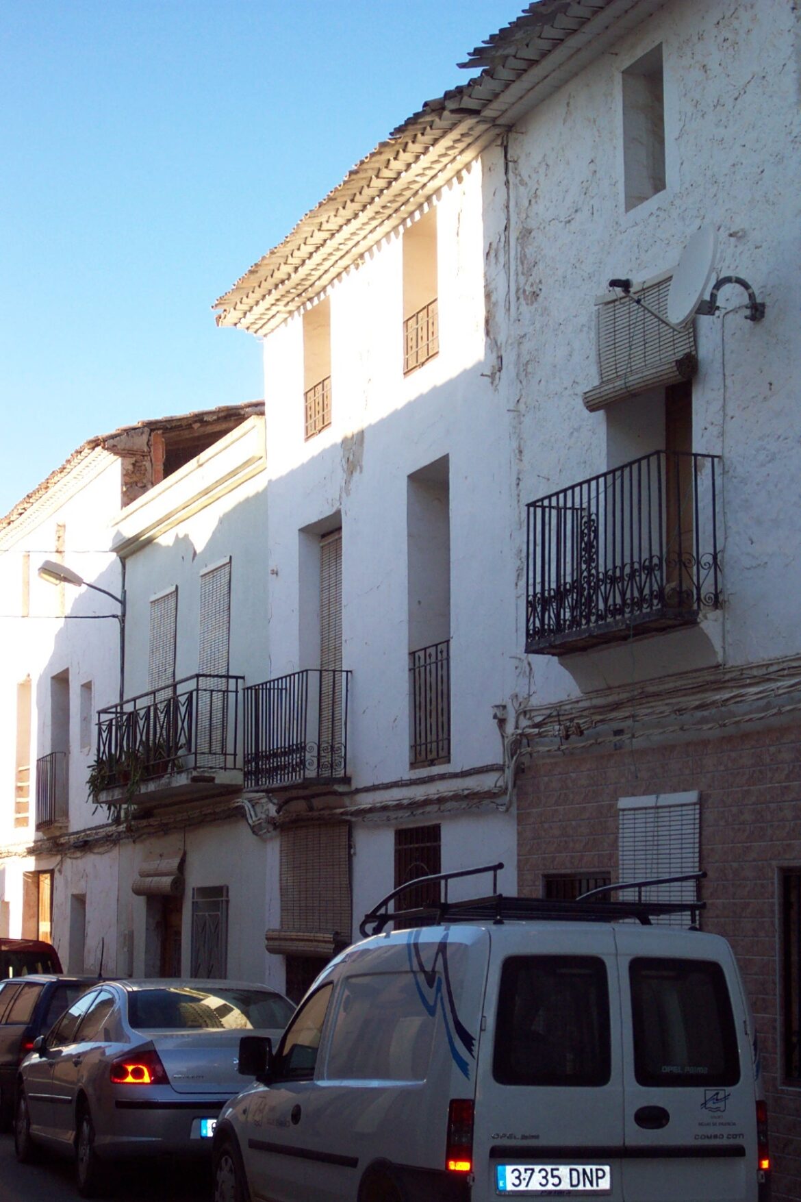 Renovation, Navarres, Valencia